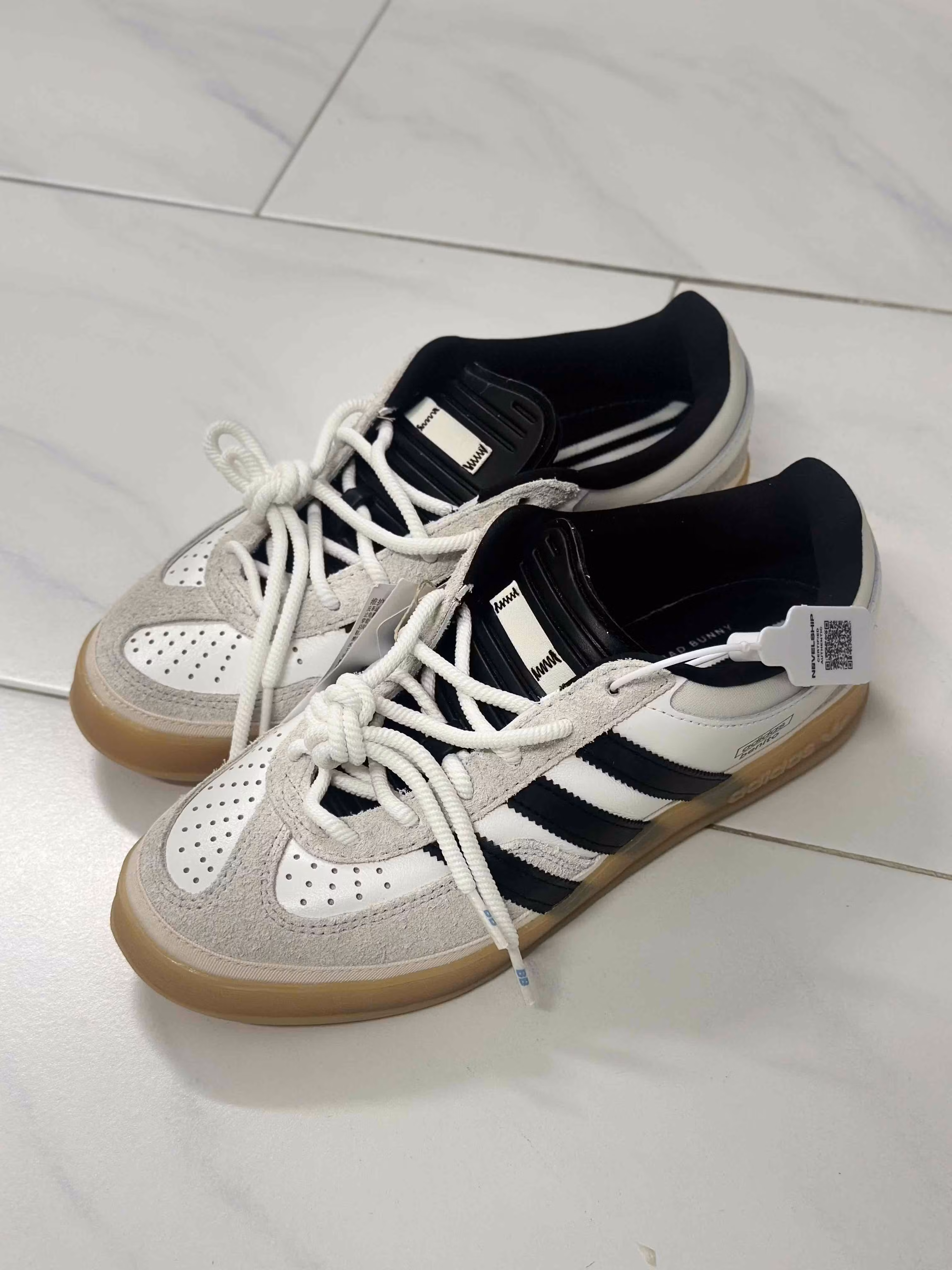 Bad Bunny x adidas Gazelle Indoor 'Core White' IF9735 Bad Bunny x adidas Gazelle Indoor 'Core White' IF9735
